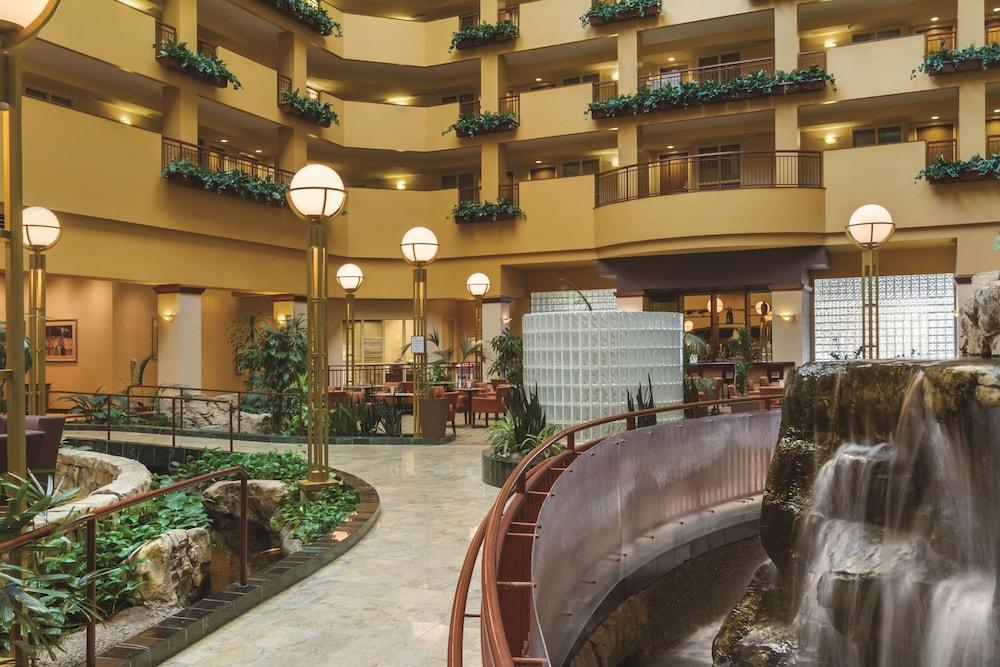 Embassy Suites By Hilton Portland Airport Экстерьер фото